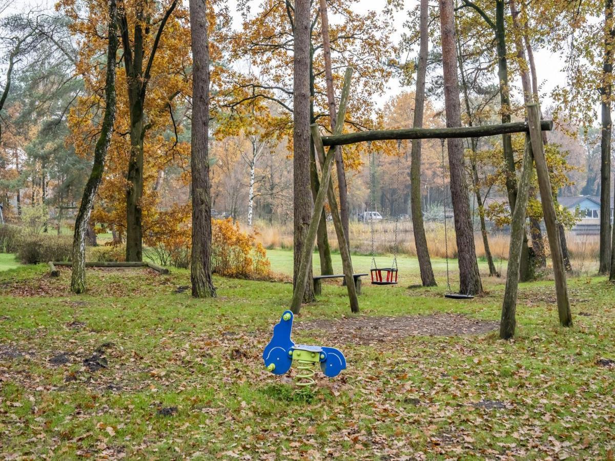 Modern Holiday Home In Stramproy In The Forest מראה חיצוני תמונה