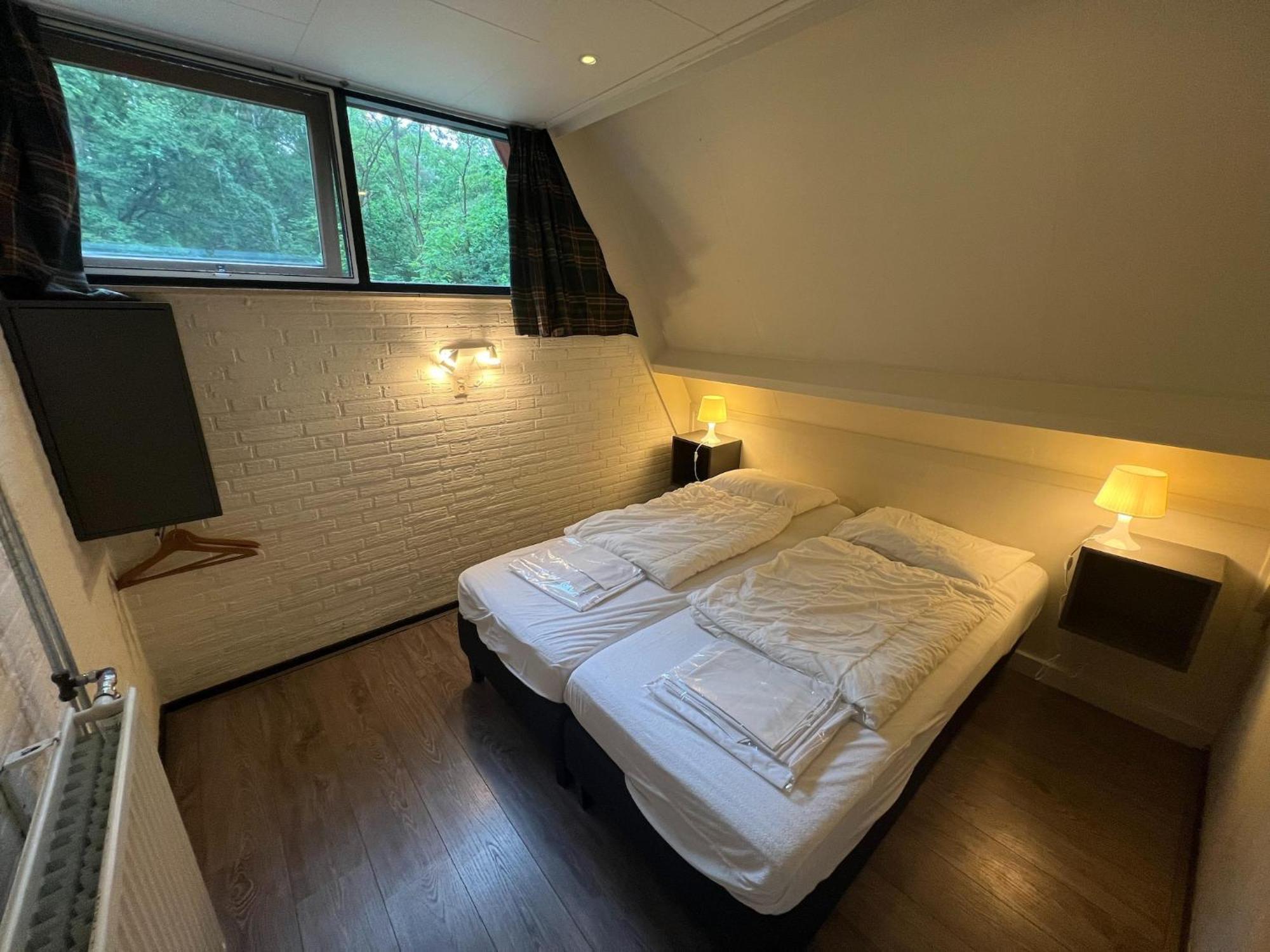 Modern Holiday Home In Stramproy In The Forest מראה חיצוני תמונה